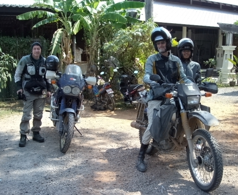 with peter and sue on koh chang.JPG